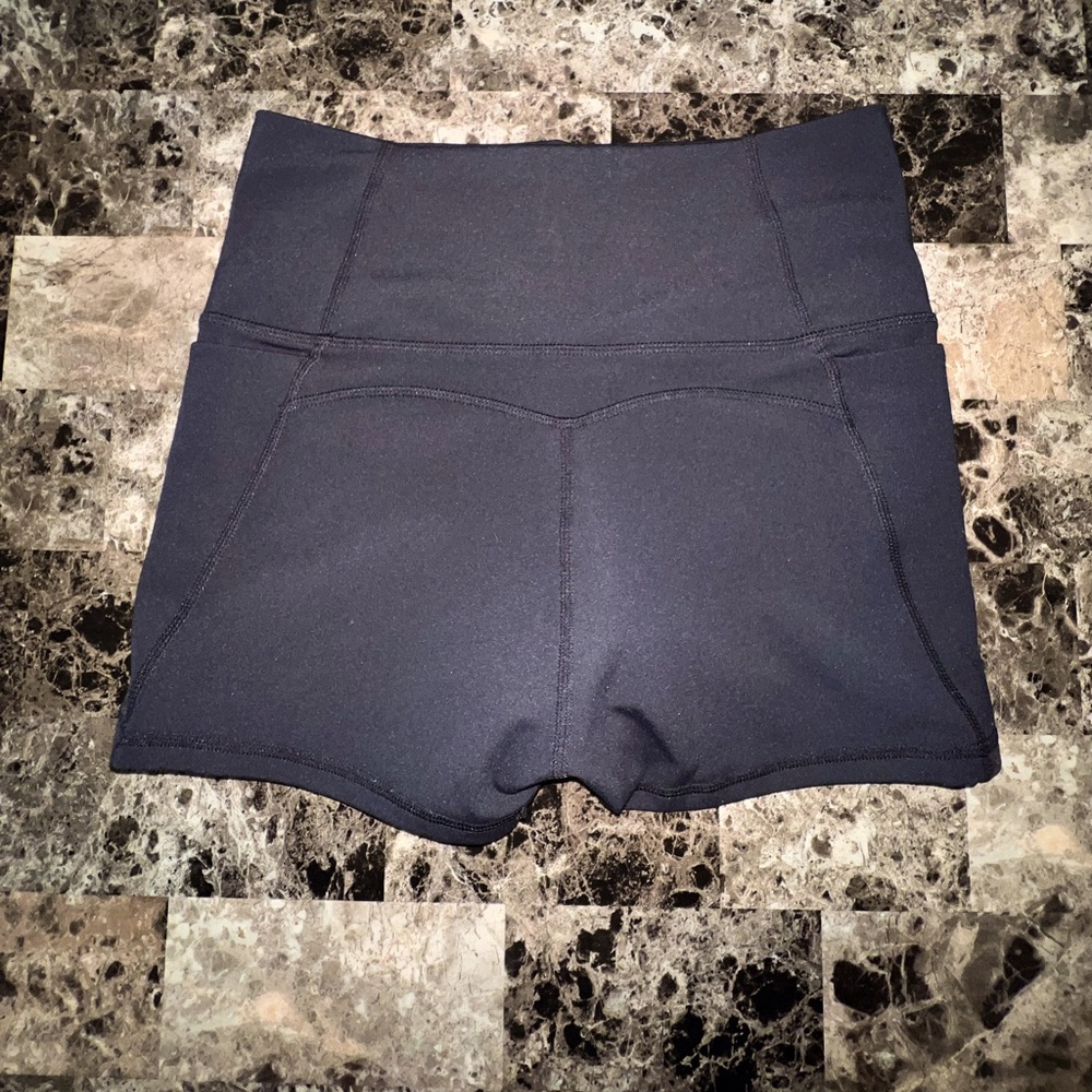 FABLETICS OASIS PURE-LUXE HIGH-WAIST BIKER SHORT BLACK COLOR SIZE SMALL EUC - Picture 7 of 7